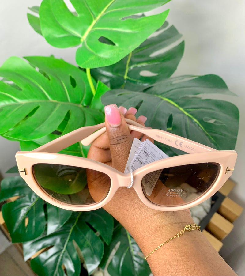 Classic Cat - Eye Sunglasses