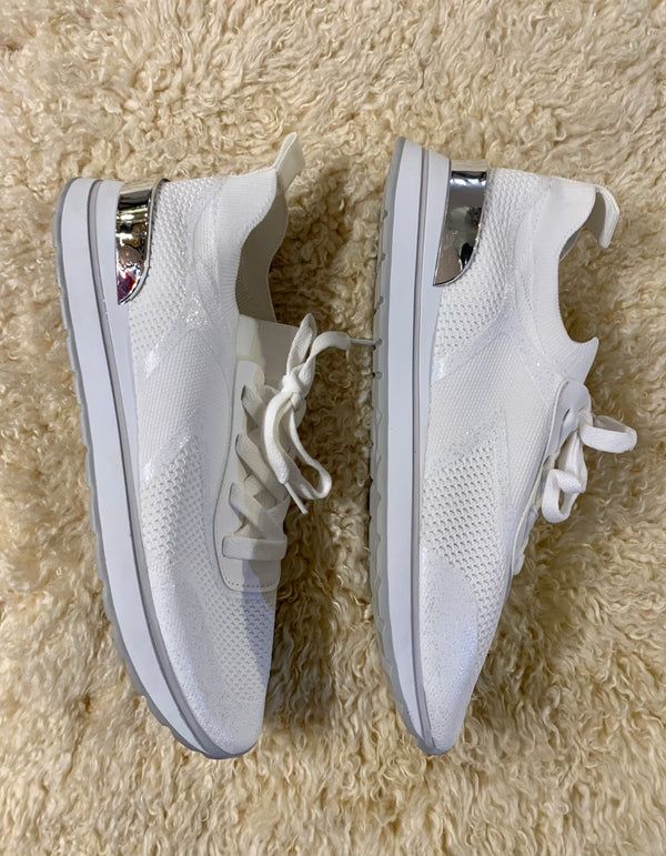 Naya Sneakers